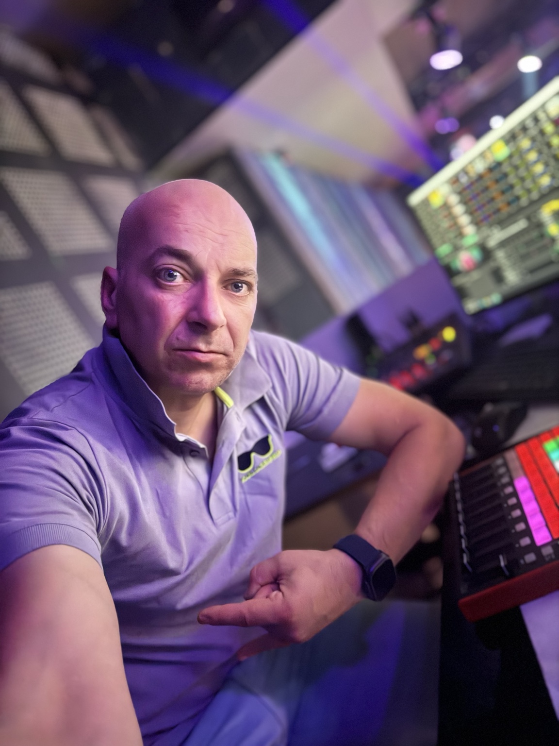 DJ Stucky на пулта